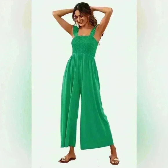 SHE+SKY Stretchy Smocked Wide Leg Jumpsuit Green Size M #203 - Picture 1 of 8